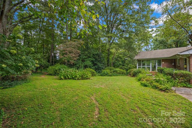 327 Livingston Drive, Charlotte, NC 28211