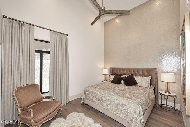 8334 E JENAN Drive, Scottsdale, AZ 85260