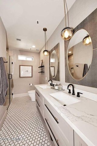 8334 E JENAN Drive, Scottsdale, AZ 85260