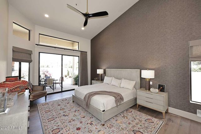 8334 E JENAN Drive, Scottsdale, AZ 85260