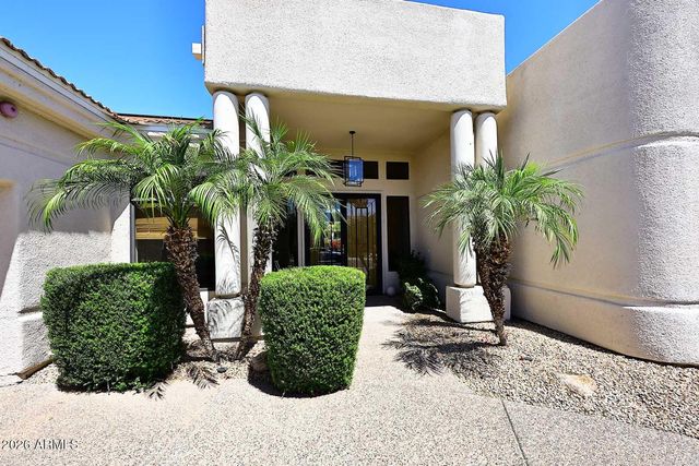 8334 E JENAN Drive, Scottsdale, AZ 85260