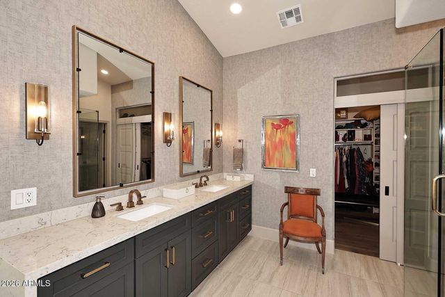 8334 E JENAN Drive, Scottsdale, AZ 85260