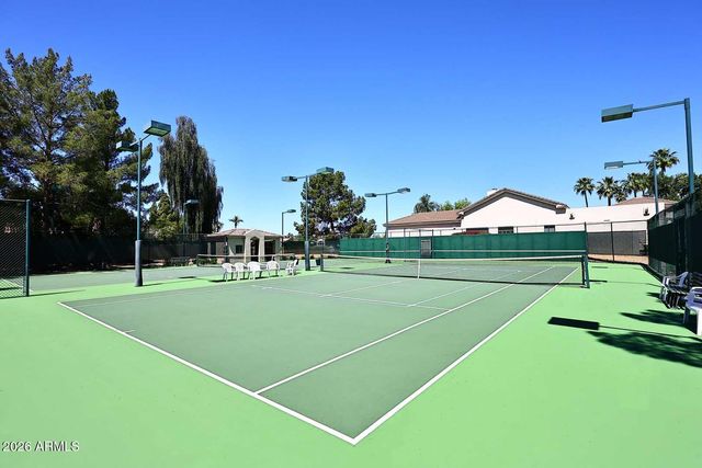 8334 E JENAN Drive, Scottsdale, AZ 85260