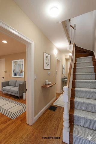 3 Saint James Pl 3, Boston, MA 02119