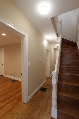 3 Saint James Pl 3, Boston, MA 02119