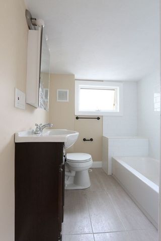 3 Saint James Pl 3, Boston, MA 02119