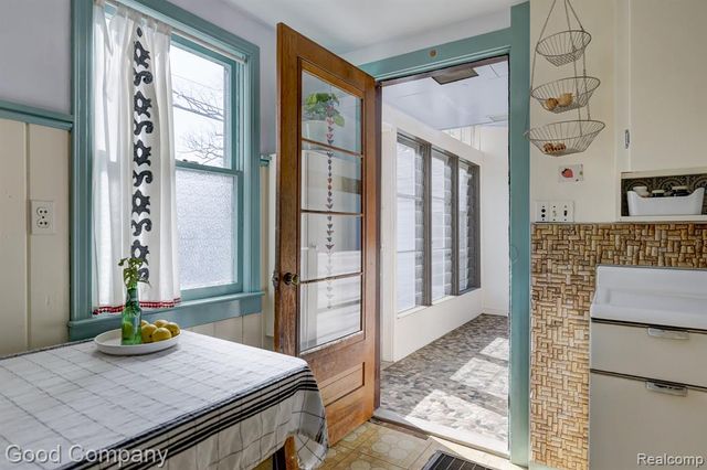 8503 Colgate Street, Oak Park, MI 48237