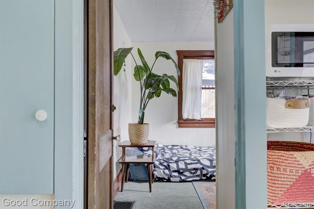 8503 Colgate Street, Oak Park, MI 48237