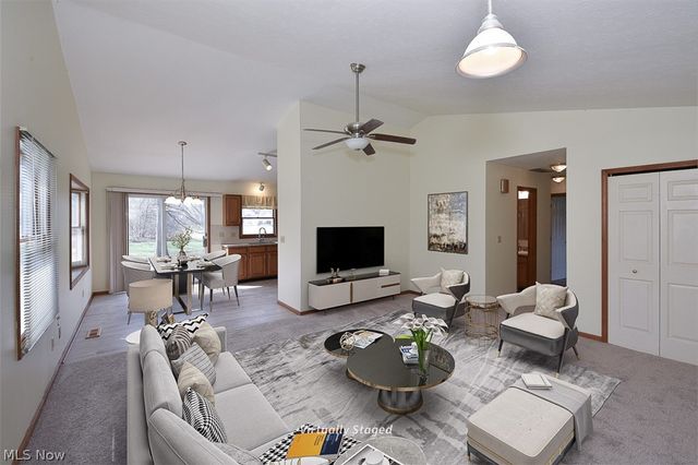 2121 Oakwood Court, Avon, OH 44011