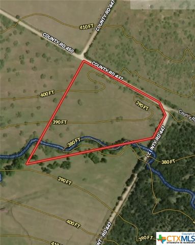 000 County Road 447, Waelder, TX 78959
