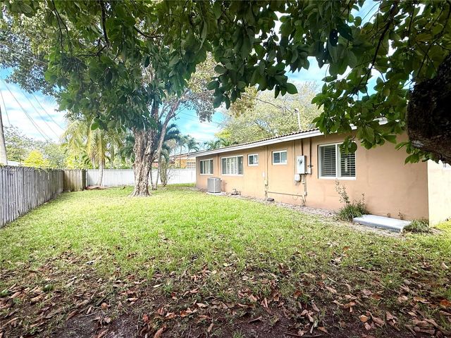 1340 Miami Springs Avenue o, Miami Springs, FL 33166