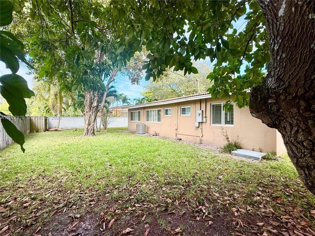 1340 Miami Springs Avenue o, Miami Springs, FL 33166