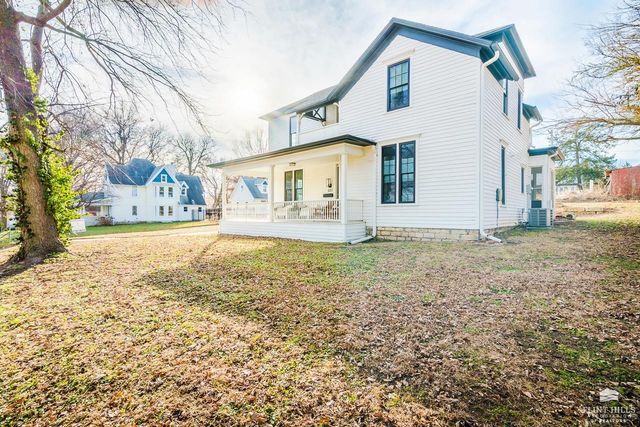 601 Poplar Street, Wamego, KS 66547