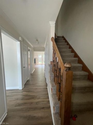 4613 Stonebridge LN, Virginia Beach, VA 23462