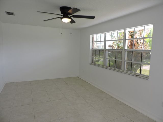 8520 US Highway 1 None 10, Micco, FL 32976