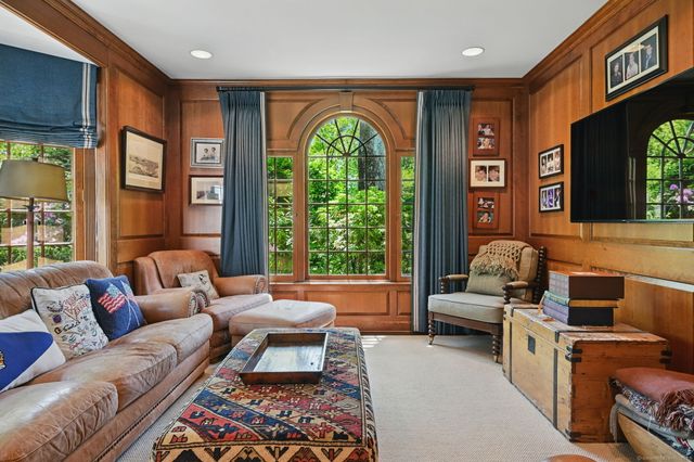 276 Greenley Road, New Canaan, CT 06840