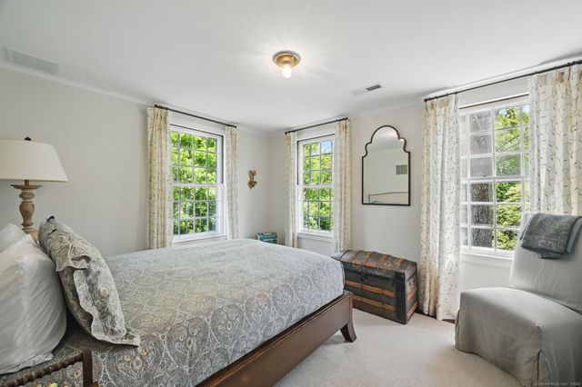 276 Greenley Road, New Canaan, CT 06840