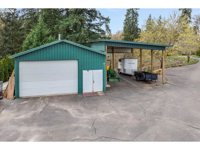 17525 S HOLLY Ln, Oregon City, OR 97045