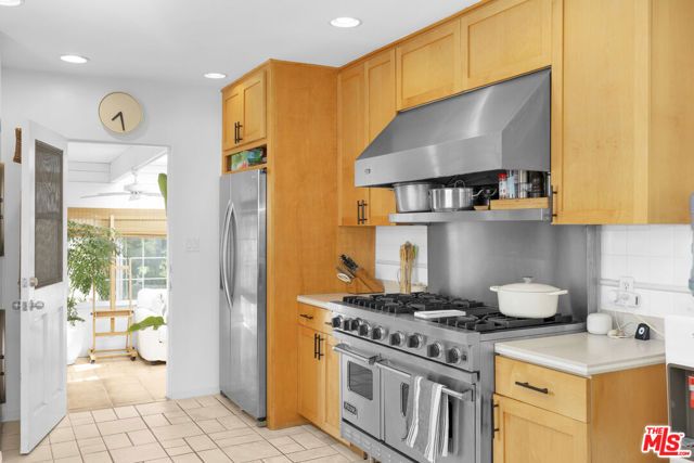 8333 Chase Avenue, Los Angeles, CA 90045