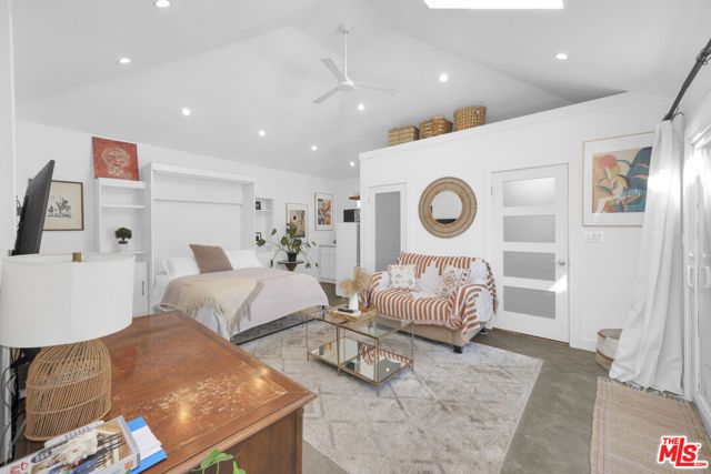 8333 Chase Avenue, Los Angeles, CA 90045