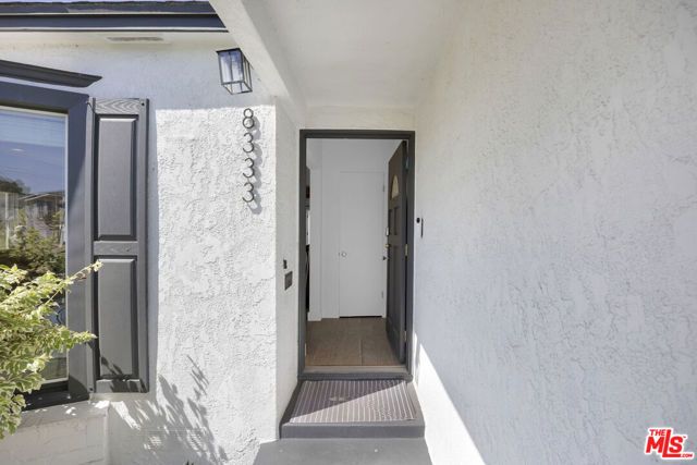 8333 Chase Avenue, Los Angeles, CA 90045