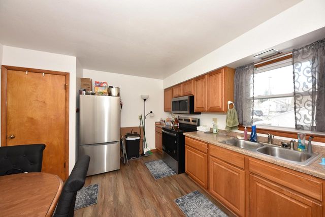 N88W16270 Park BOULEVARD, Menomonee Falls, WI 53051