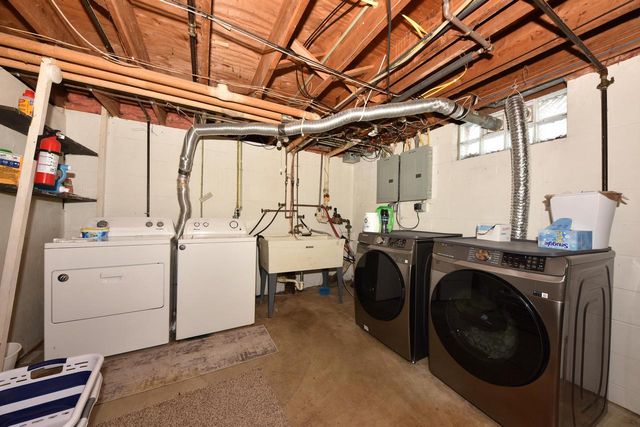 N88W16270 Park BOULEVARD, Menomonee Falls, WI 53051