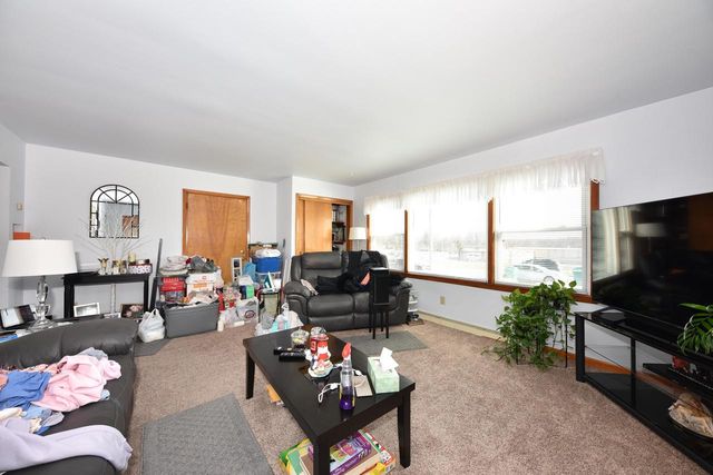 N88W16270 Park BOULEVARD, Menomonee Falls, WI 53051