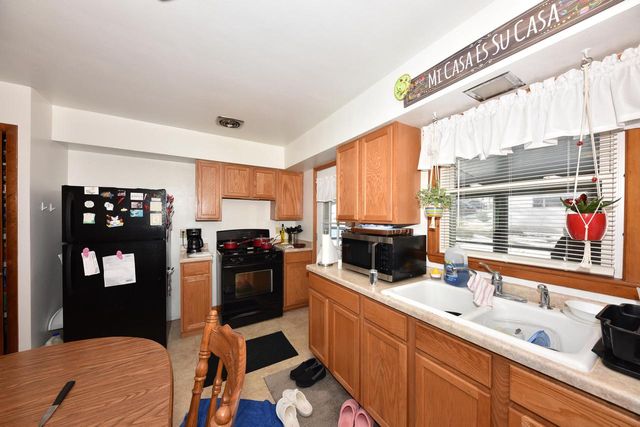 N88W16270 Park BOULEVARD, Menomonee Falls, WI 53051