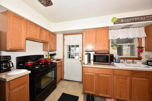 N88W16270 Park BOULEVARD, Menomonee Falls, WI 53051