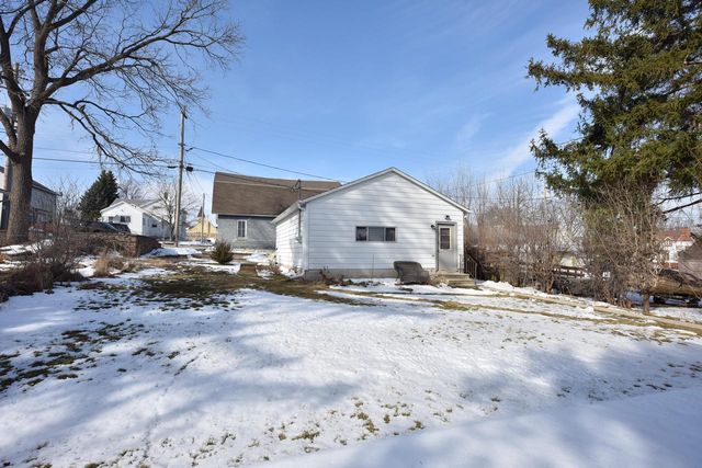 N88W16270 Park BOULEVARD, Menomonee Falls, WI 53051