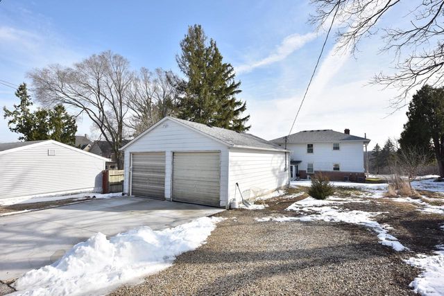 N88W16270 Park BOULEVARD, Menomonee Falls, WI 53051