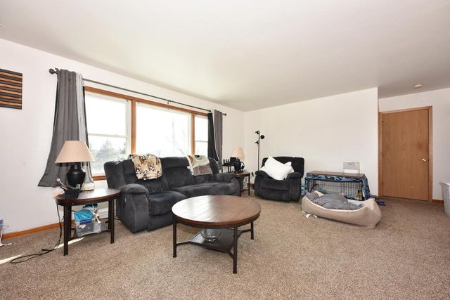 N88W16270 Park BOULEVARD, Menomonee Falls, WI 53051