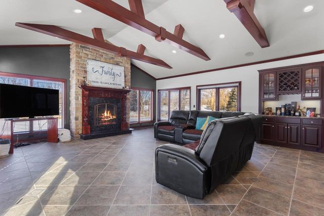 3086 BUTTERCUP ROAD, Neenah, WI 54956