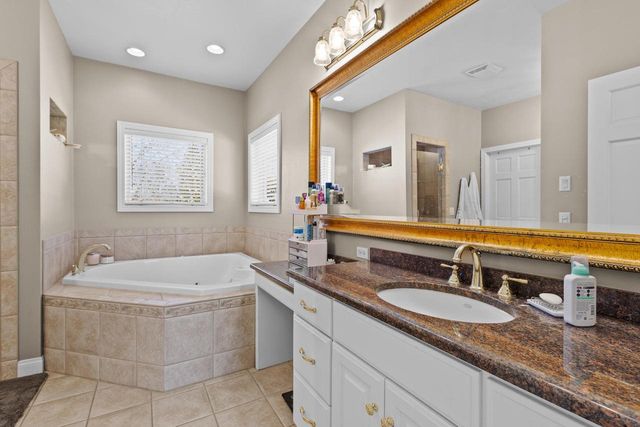 3086 BUTTERCUP ROAD, Neenah, WI 54956