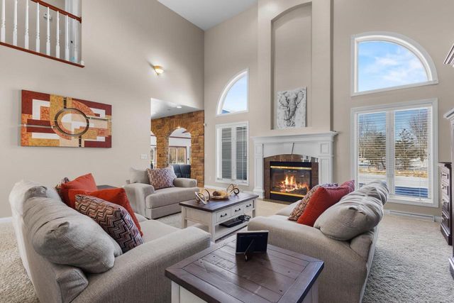 3086 BUTTERCUP ROAD, Neenah, WI 54956