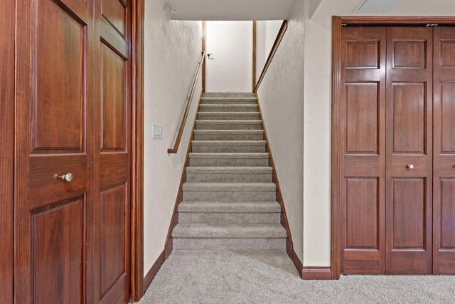 3086 BUTTERCUP ROAD, Neenah, WI 54956