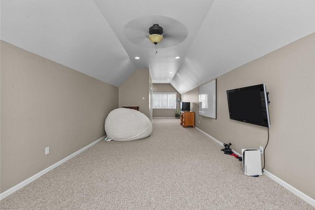 3086 BUTTERCUP ROAD, Neenah, WI 54956