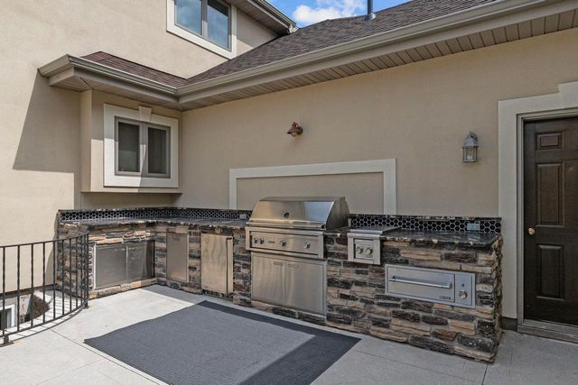 3086 BUTTERCUP ROAD, Neenah, WI 54956