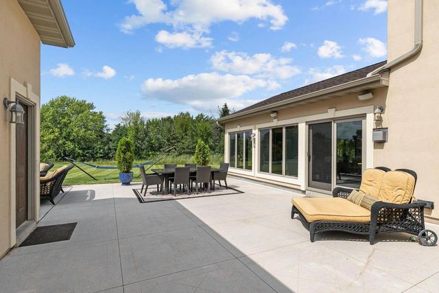 3086 BUTTERCUP ROAD, Neenah, WI 54956