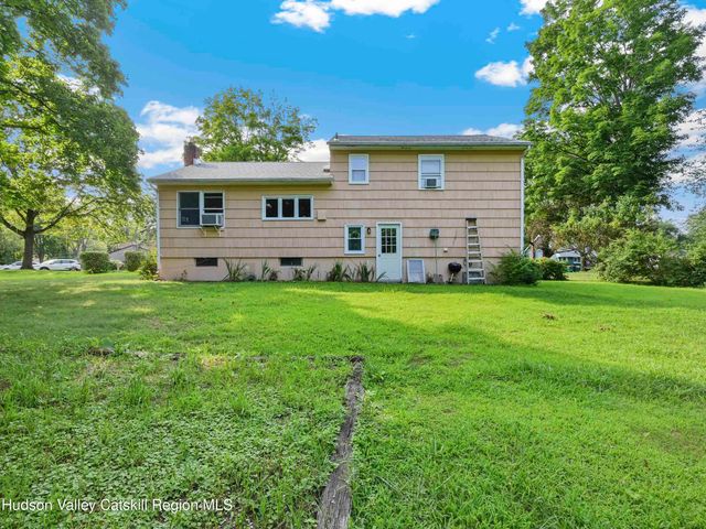 22 Apple Tree Drive, Rhinebeck, NY 12572