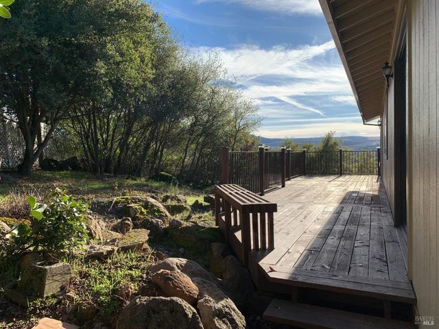 5616 Maya Rd, Kelseyville, CA 95451