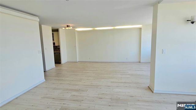 7000 Boulevard East 38 G, Guttenberg, NJ 07093