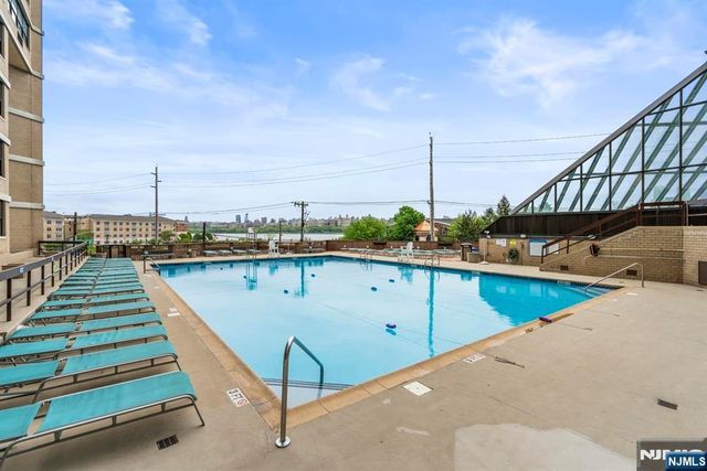 7000 Boulevard East 38 G, Guttenberg, NJ 07093