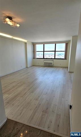 7000 Boulevard East 38 G, Guttenberg, NJ 07093
