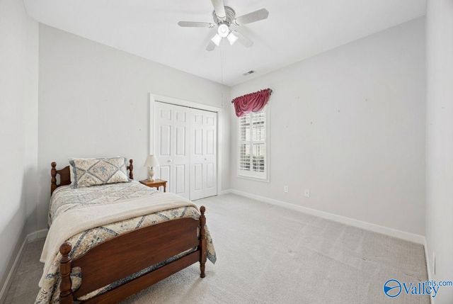 3010 Waterman Drive, Owens Cross Roads, AL 35763