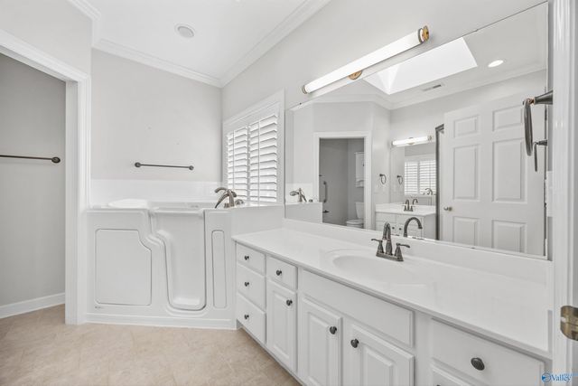 3010 Waterman Drive, Owens Cross Roads, AL 35763