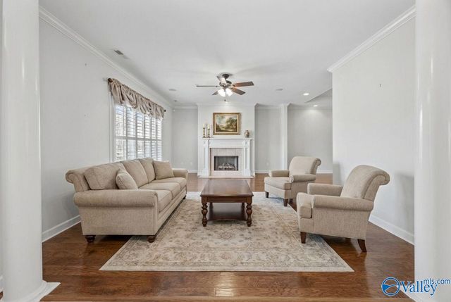 3010 Waterman Drive, Owens Cross Roads, AL 35763