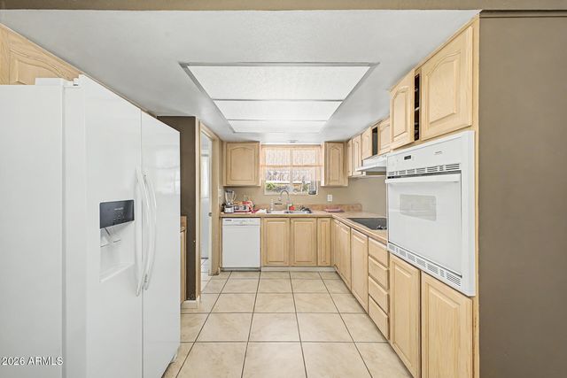 3723 W COCHISE Drive, Phoenix, AZ 85051