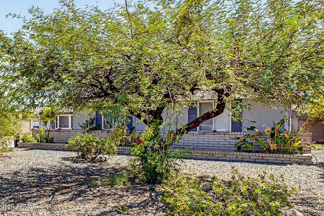 3723 W COCHISE Drive, Phoenix, AZ 85051
